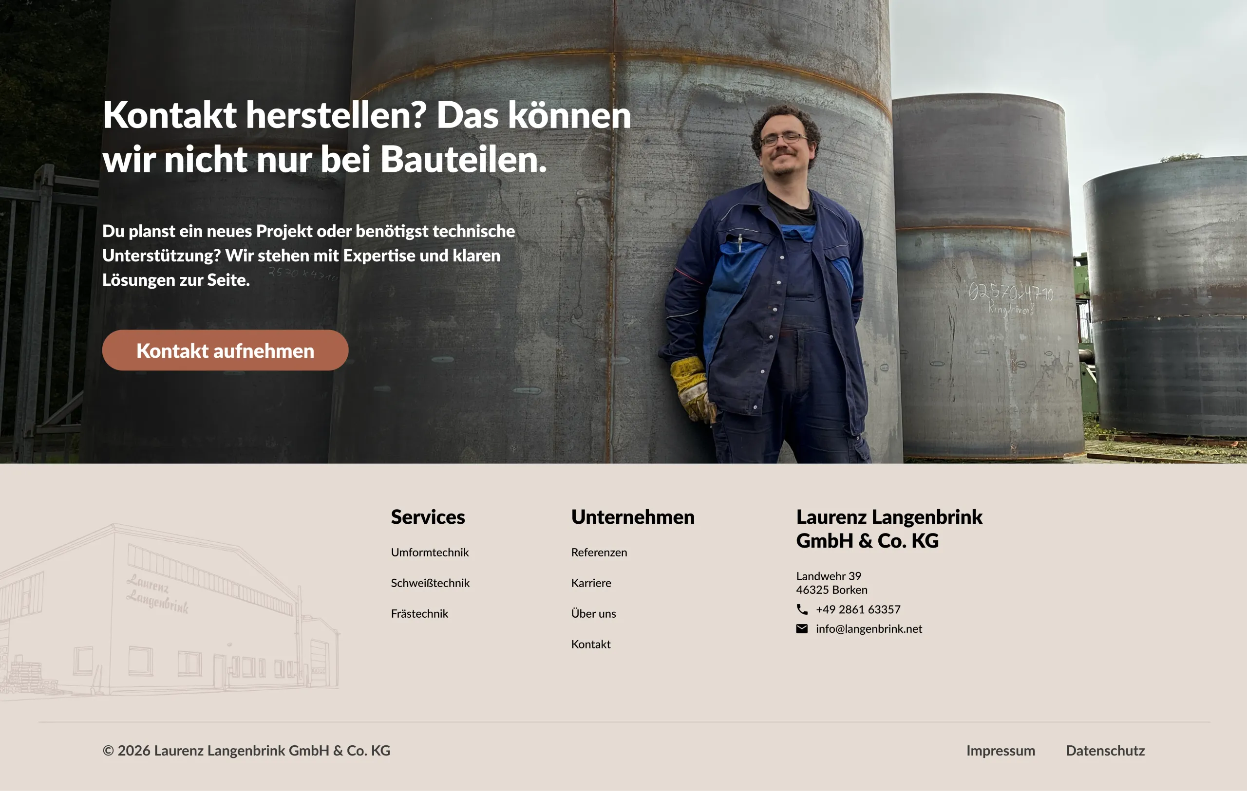 Langenbrink - Kontakt Sektion mit Footer